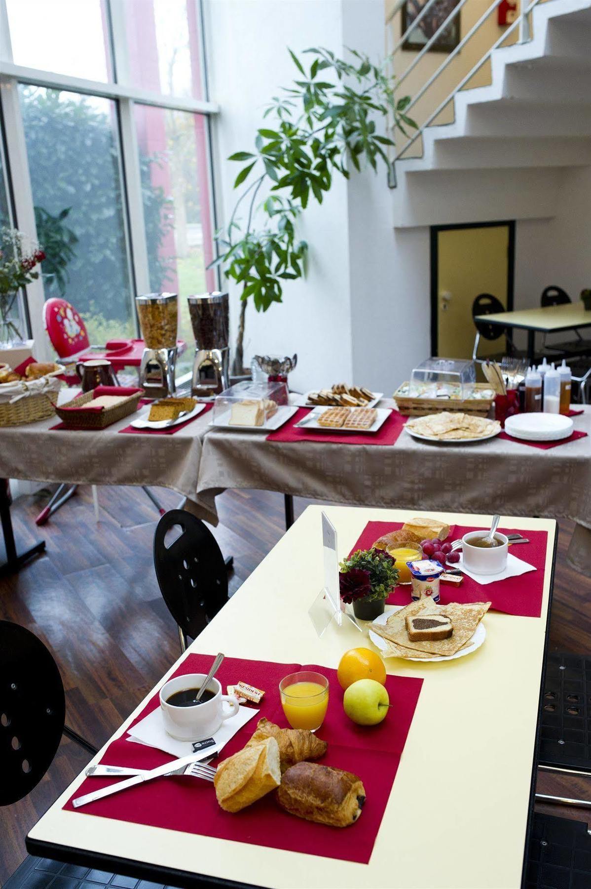 Hotel Cerise Auxerre Monéteau Eksteriør billede